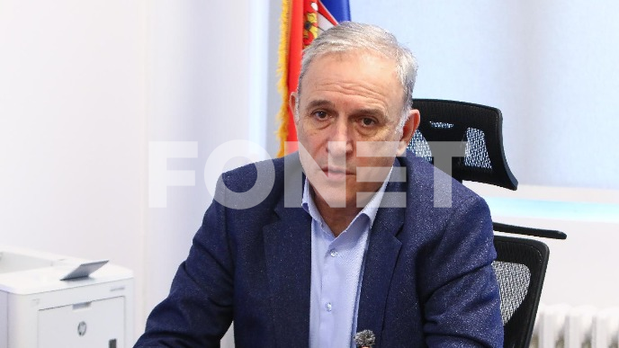 Vučić se hvali, Mađar ćuti